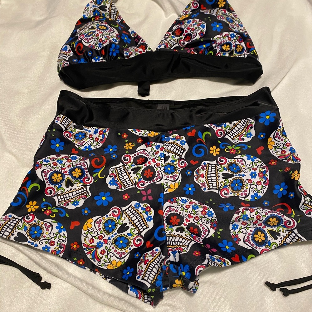 Colorful Skull Print Bikini - Picture 3 of 3